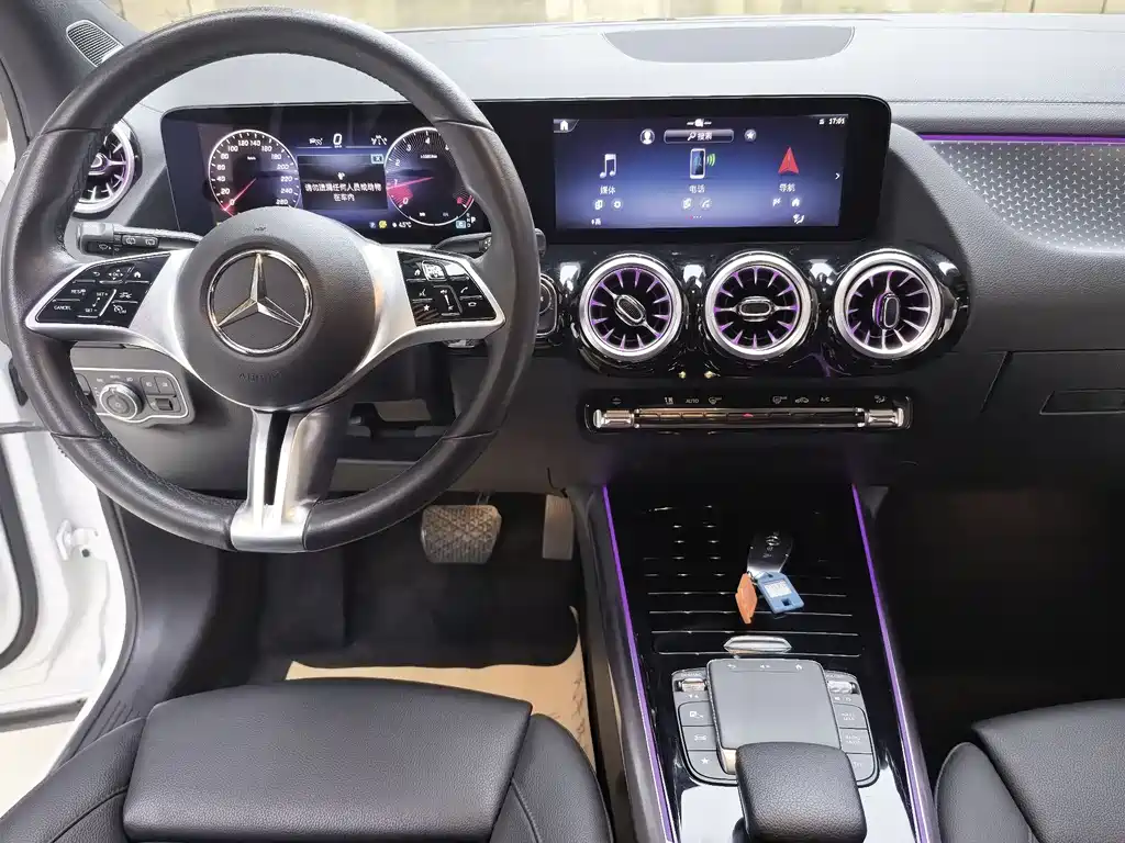 Mercedes-Benz GLA 2024 — фото 12