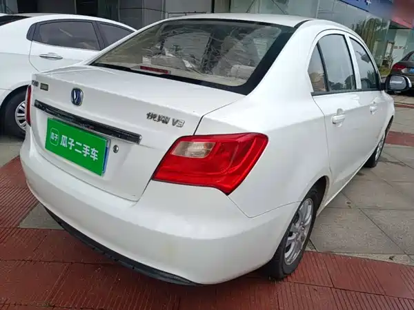 Changan Yuexiang V3 2018
