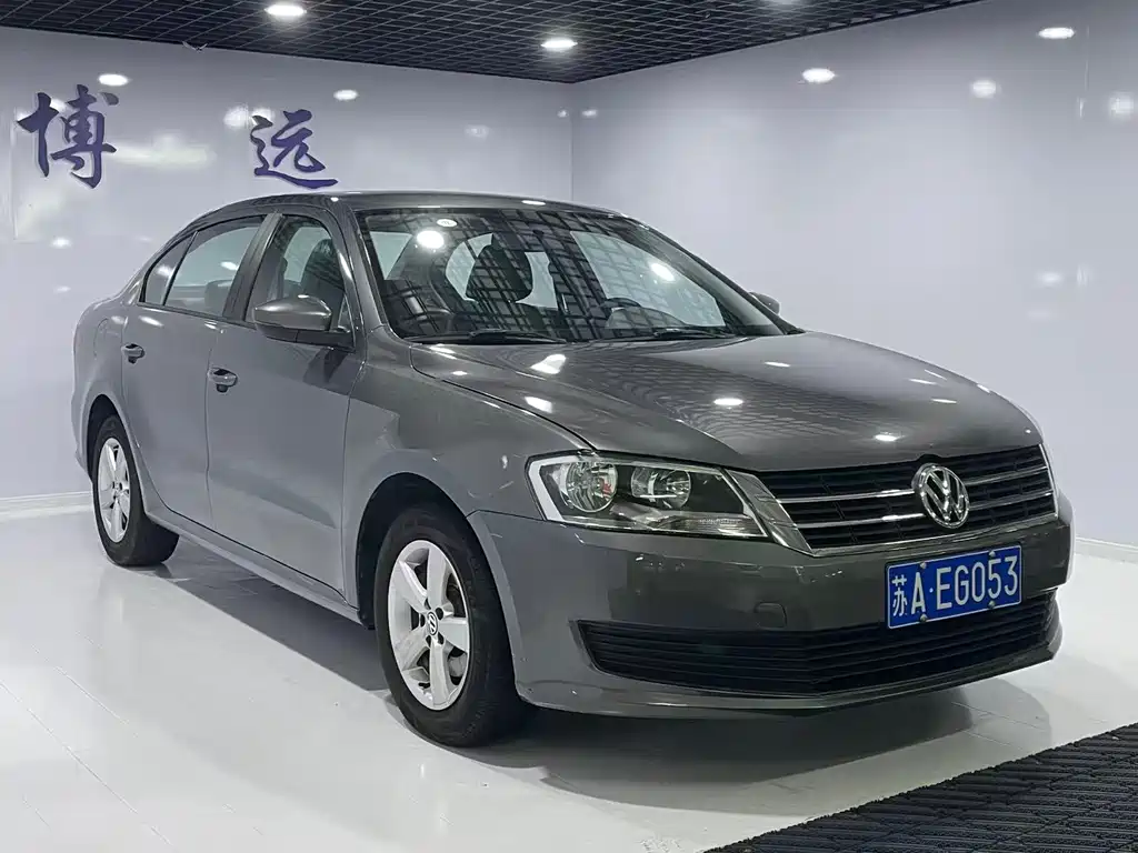Volkswagen Lavida 2013