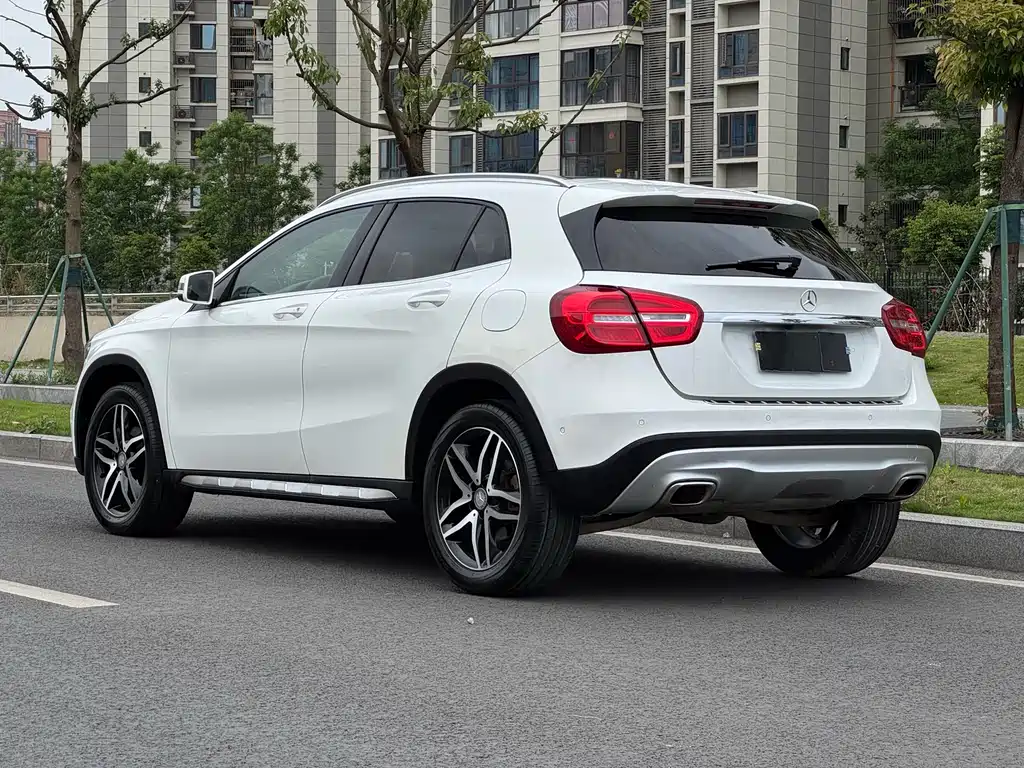 Mercedes-Benz GLA 2016 — фото 14