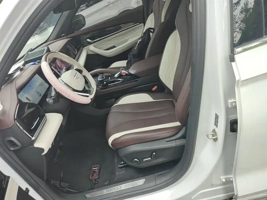 Geely Xingyue L 2023 — фото 15