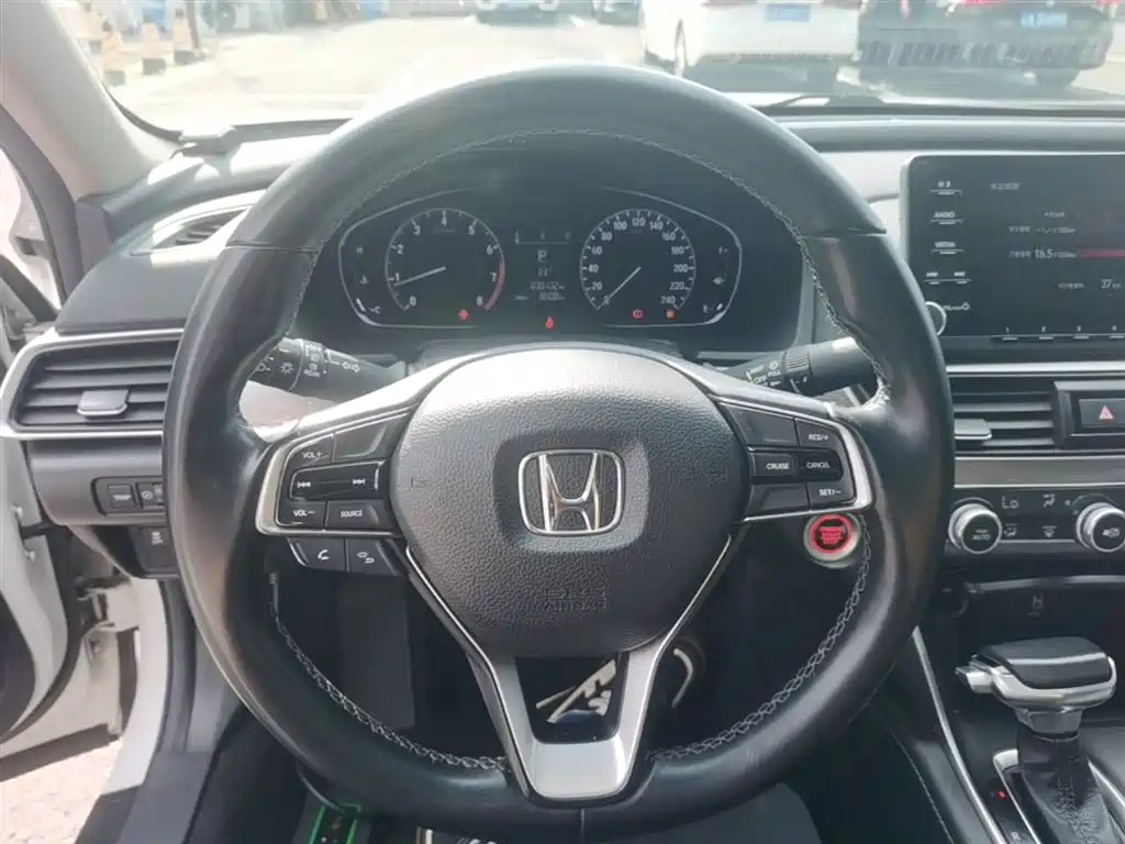 Honda Accord 2021 — фото 11