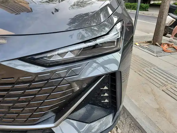 Changan UNI-V 2023