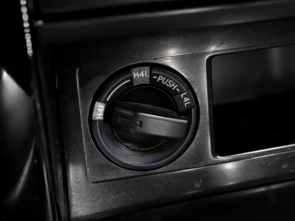 Toyota Prado 2017 — фото 15