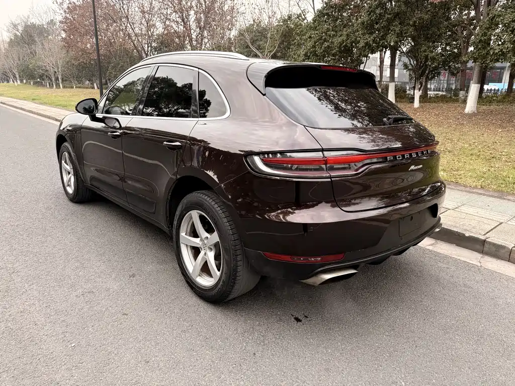 Porsche Macan 2019 — фото 12