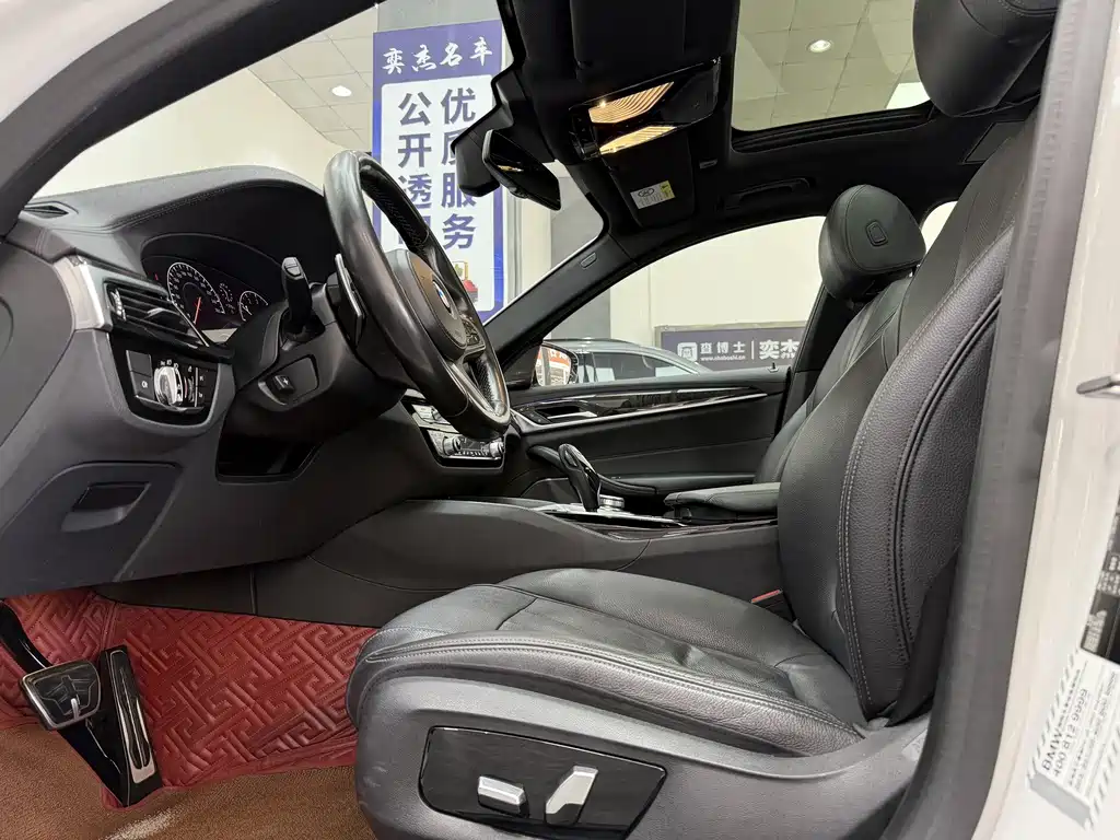 BMW 5 Series 2019