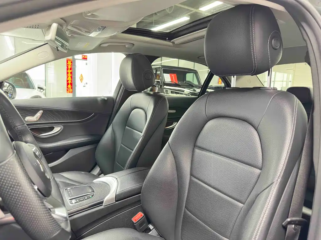 Mercedes-Benz C-Class 2019 — фото 11