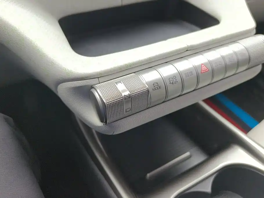 BYD Dolphin 2022 — фото 16