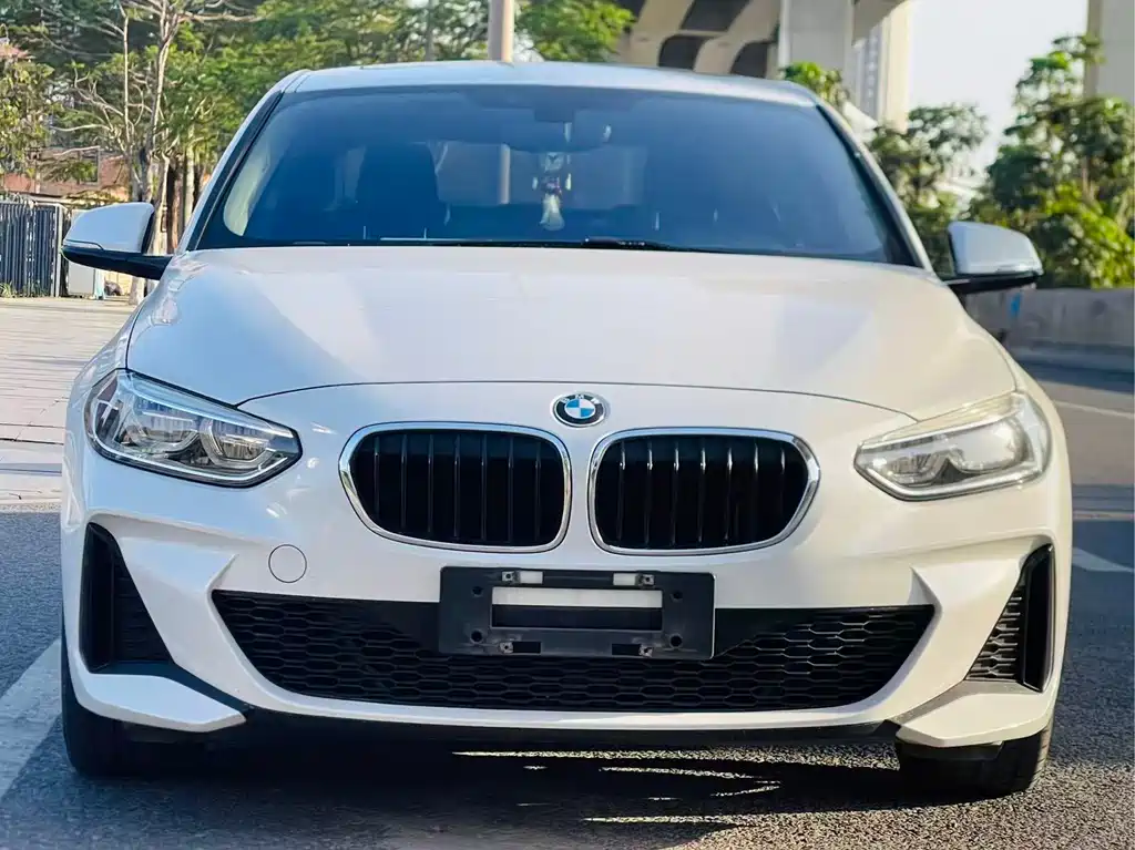 BMW 1 Series 2019 — фото 3