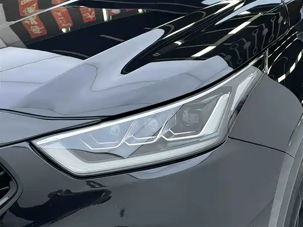 Toyota Crown Kluger 2022