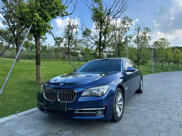 BMW 7 Series 2011