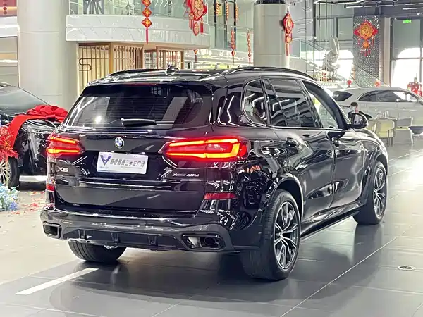 BMW X5 2023