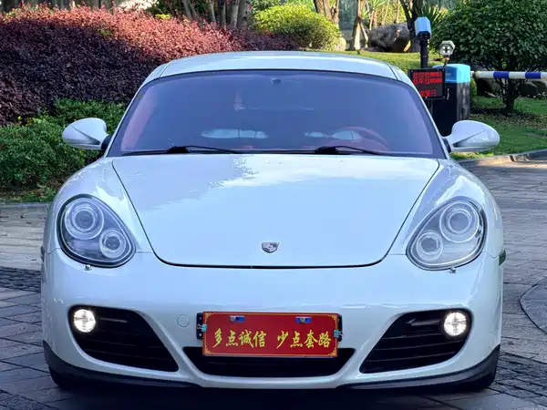 Porsche Cayman 2012