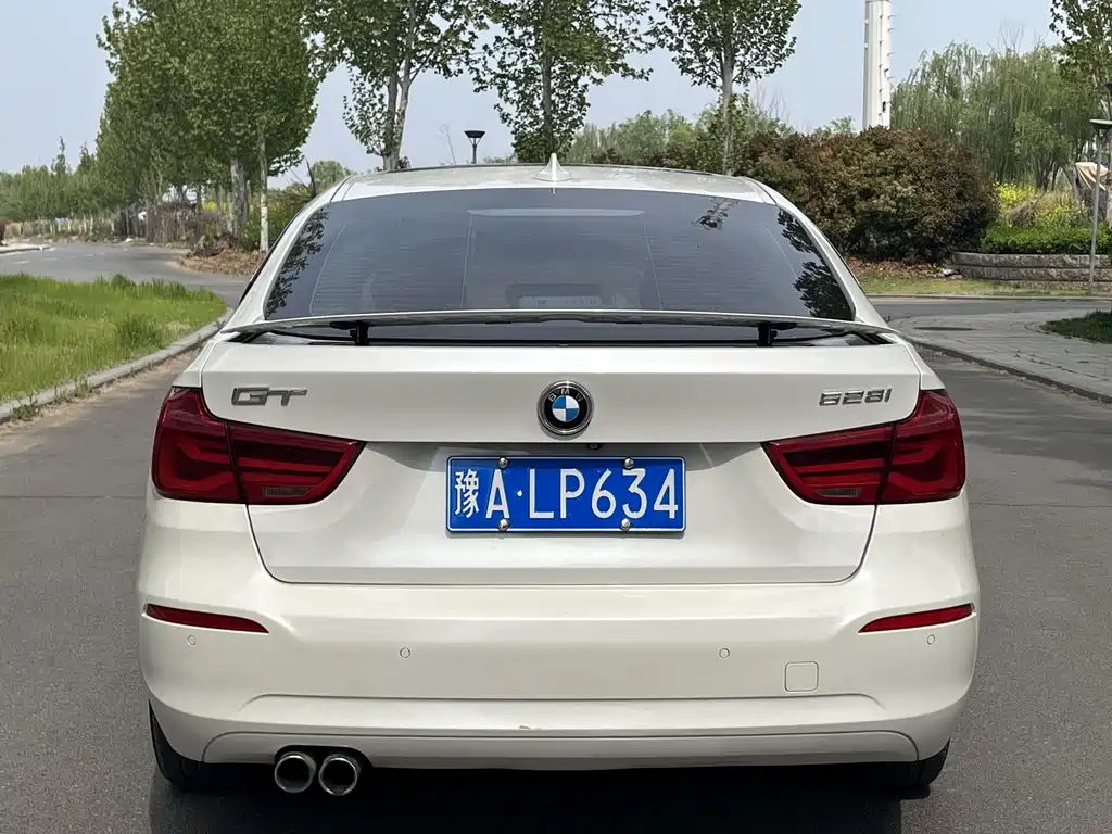 BMW 3 Series GT 2017 — фото 8