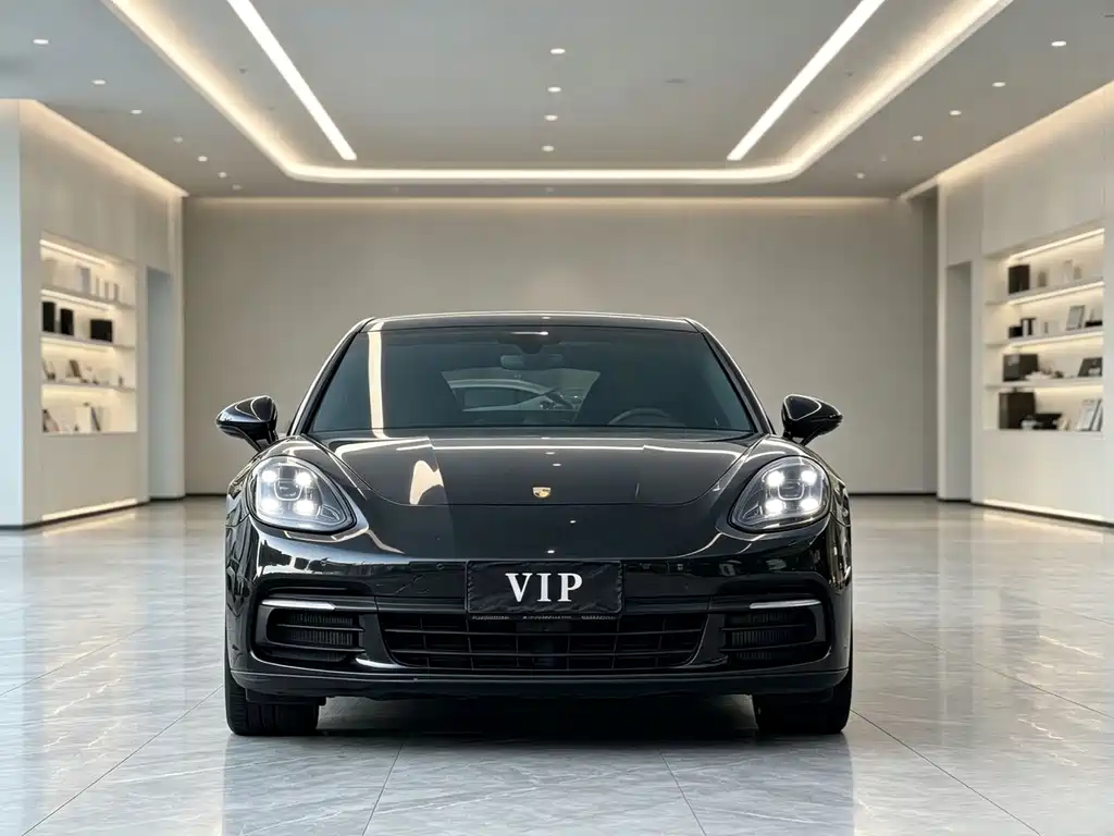 Porsche Panamera 2018 — фото 2