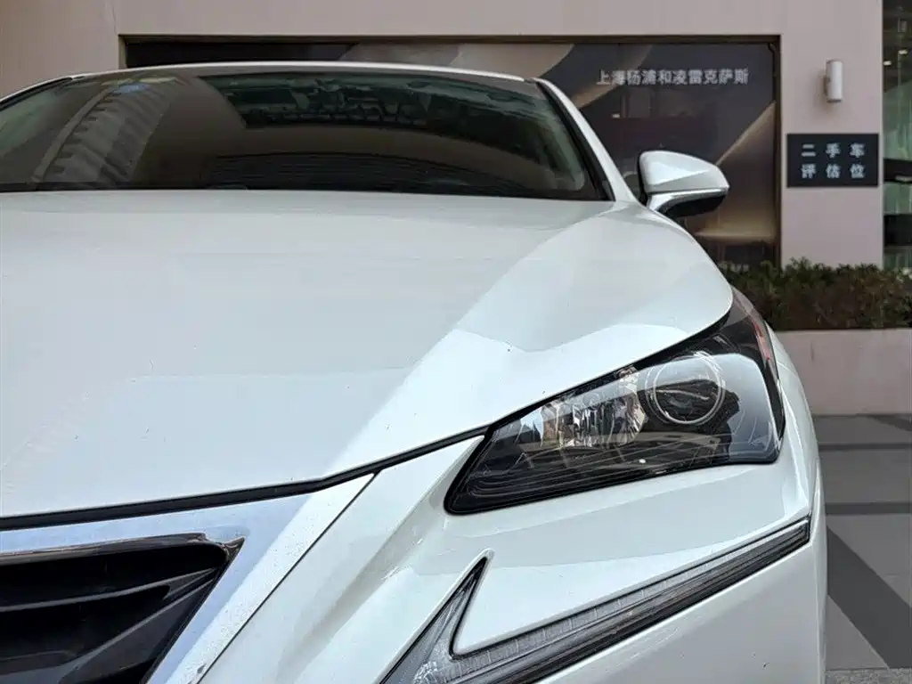 Lexus NX 2016