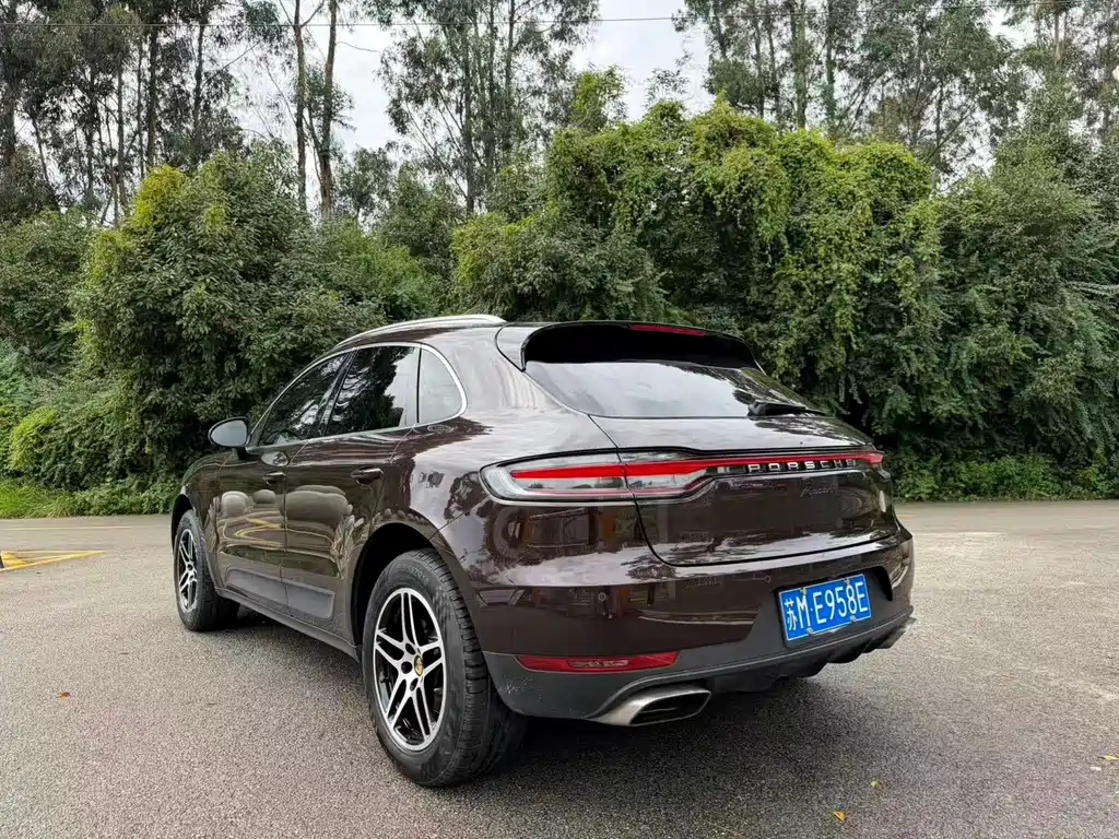 Porsche Macan 2021 — фото 8