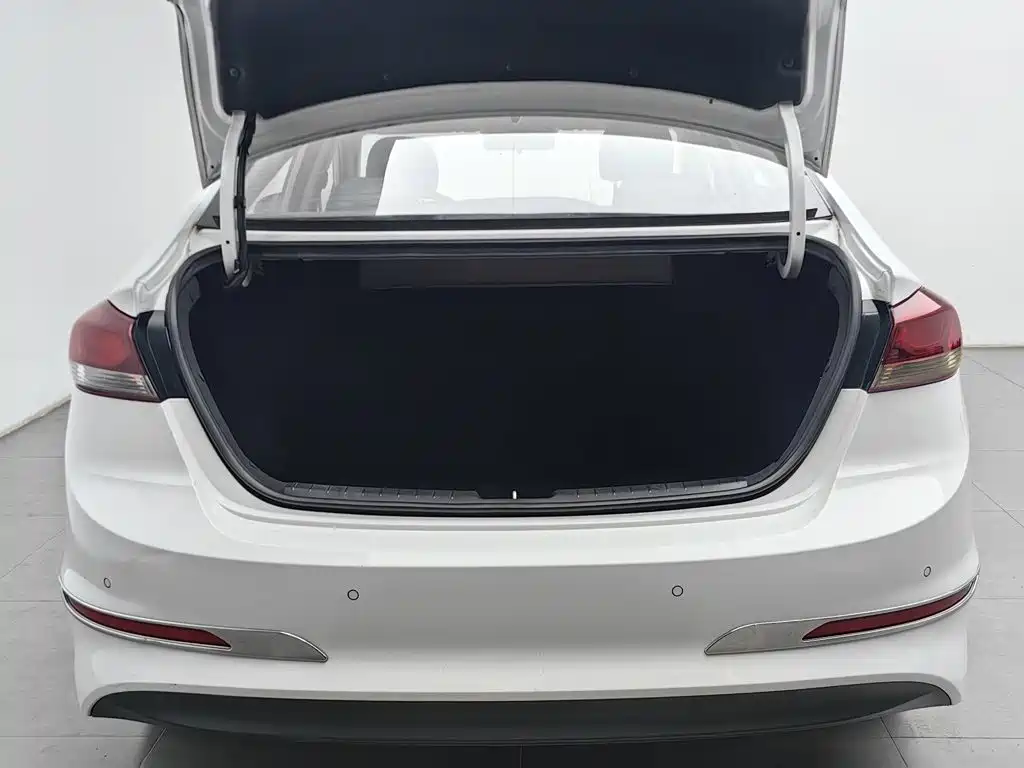 Hyundai Celesta 2017 — фото 16