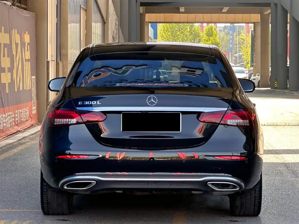 Mercedes-Benz E-Class 2021 — фото 4