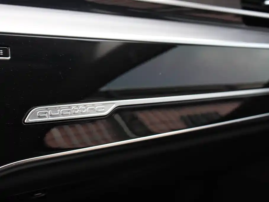 Audi A8 2023 — фото 10
