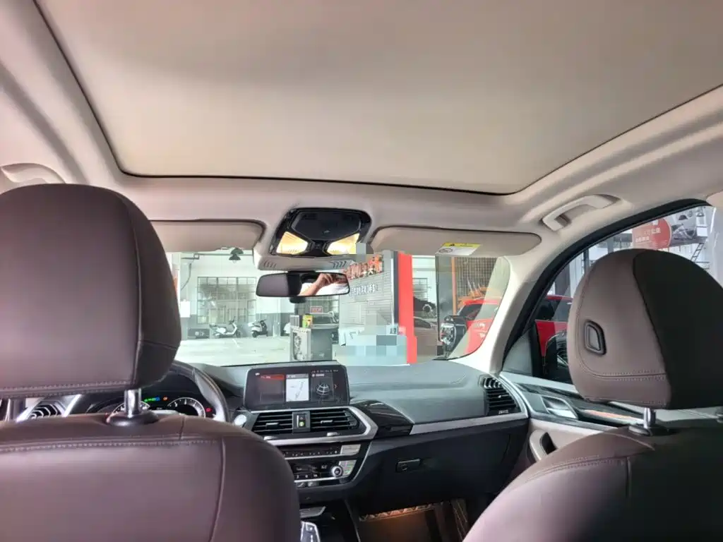 BMW X3 2018 — фото 18
