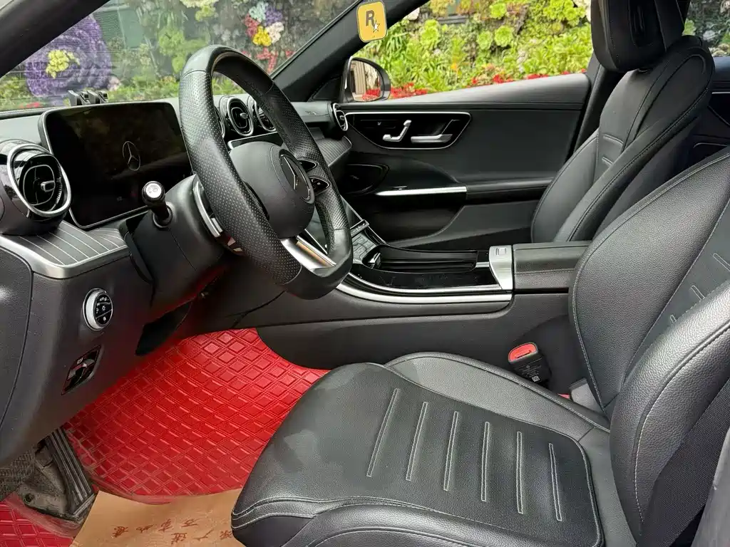 Mercedes-Benz C-Class 2023 — фото 4