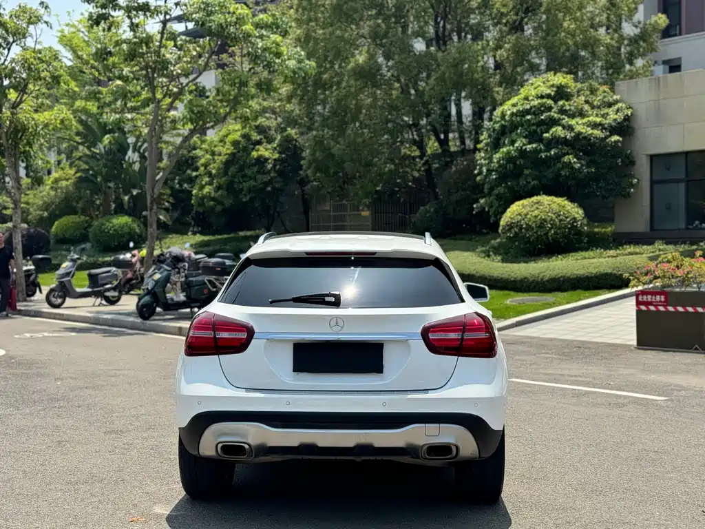 Mercedes-Benz GLA 2018 — фото 16