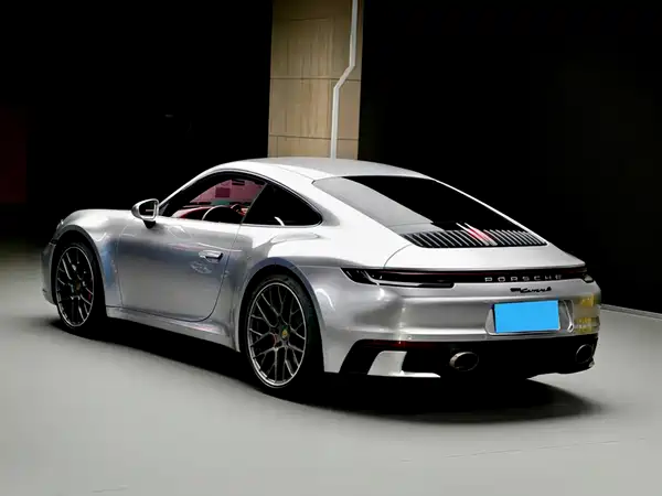 Porsche 911 2023