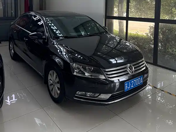 Volkswagen Magotan 2013