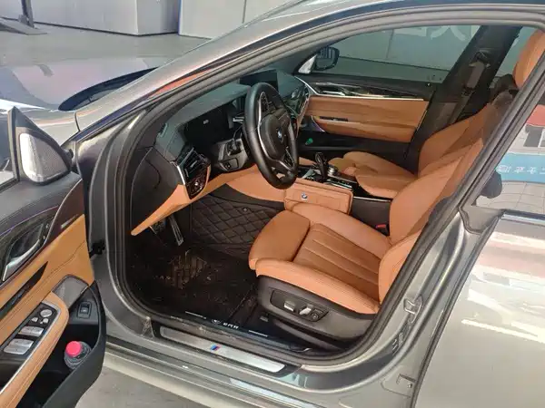 BMW 6 Series GT 2024