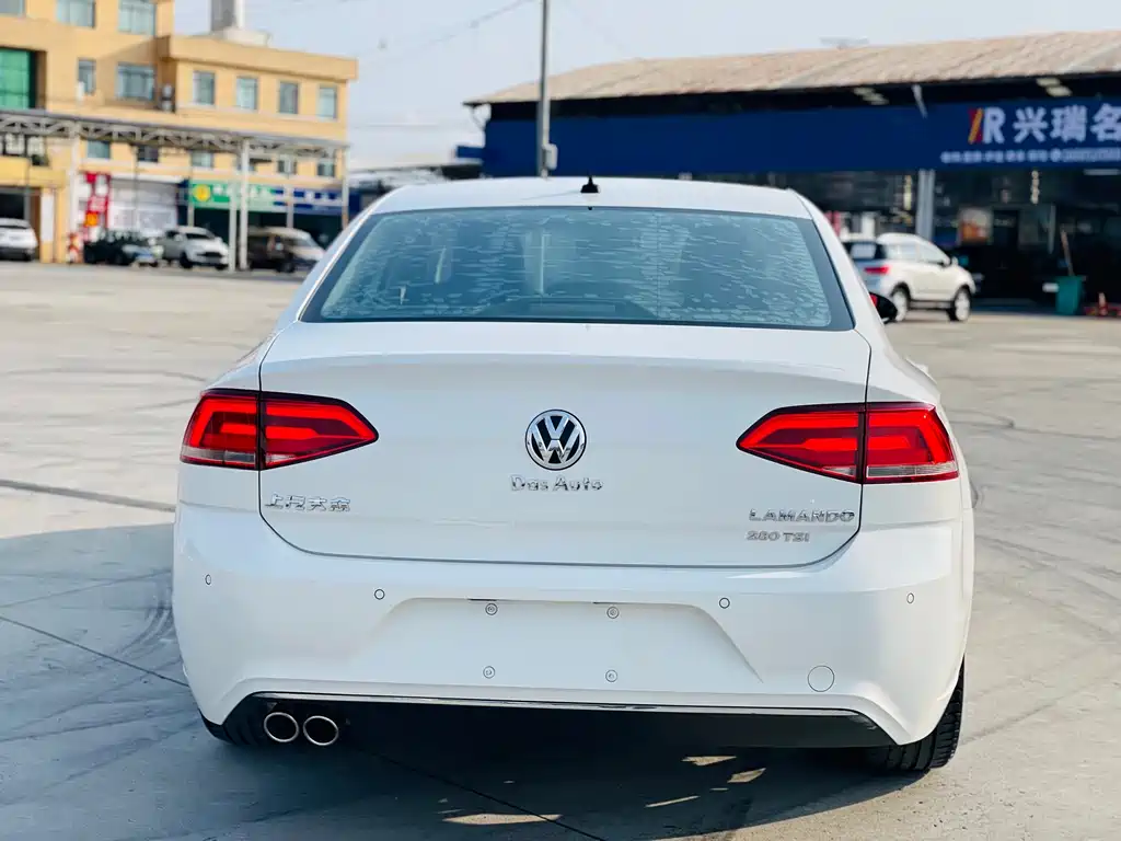 Volkswagen Lamando 2018 — фото 14