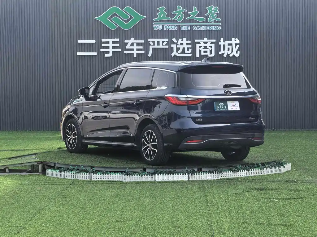 BYD MAX 2018 — фото 16