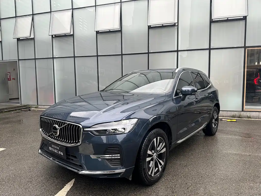 Volvo XC60 2022