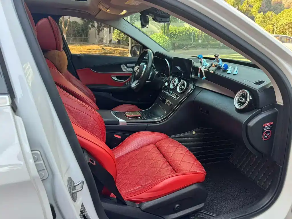 Mercedes-Benz C-Class 2021