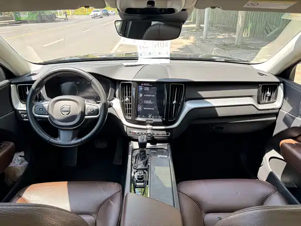 Volvo XC60 2019