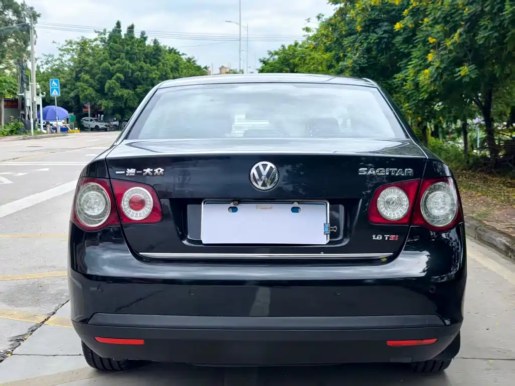 Volkswagen Sagitar 2010