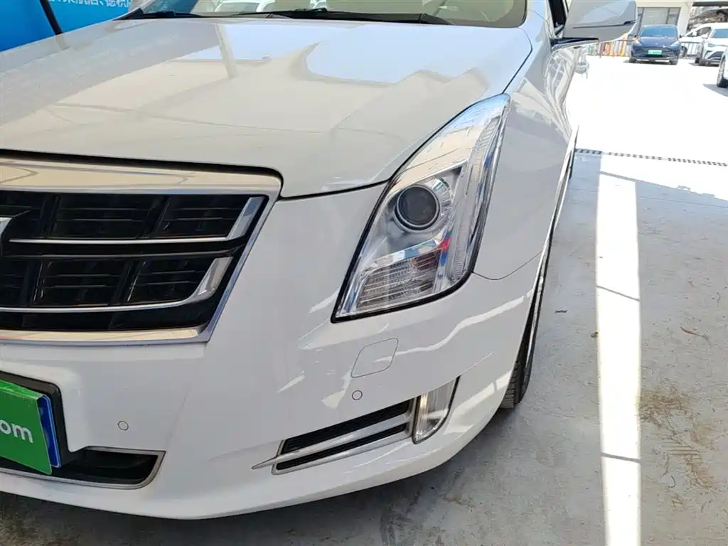 Cadillac XTS 2017 — фото 24