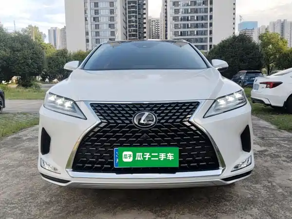 Lexus RX 2021