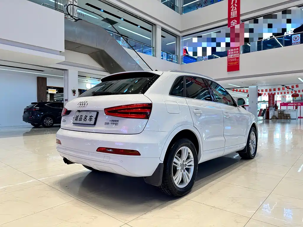 Audi Q3 2014 — фото 9