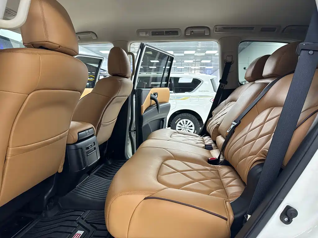 Nissan Patrol 2018 — фото 10