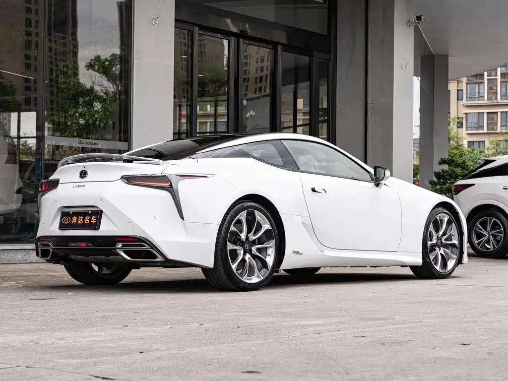 Lexus LC 2019 — фото 3