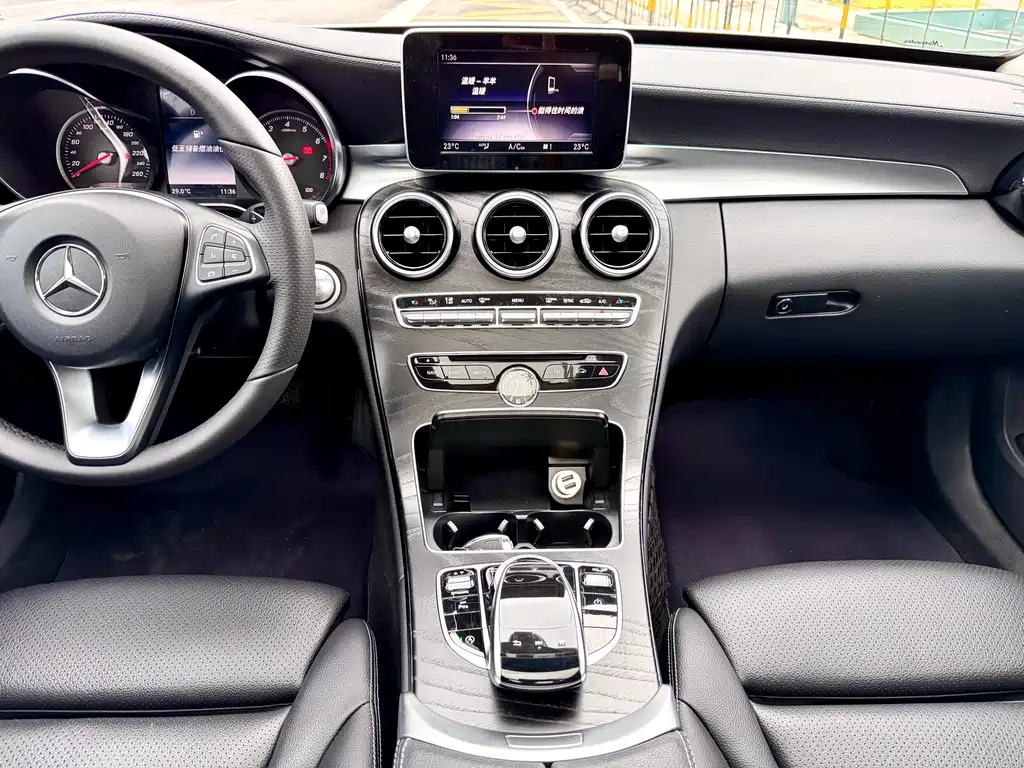 Mercedes-Benz C-Class 2018 — фото 13