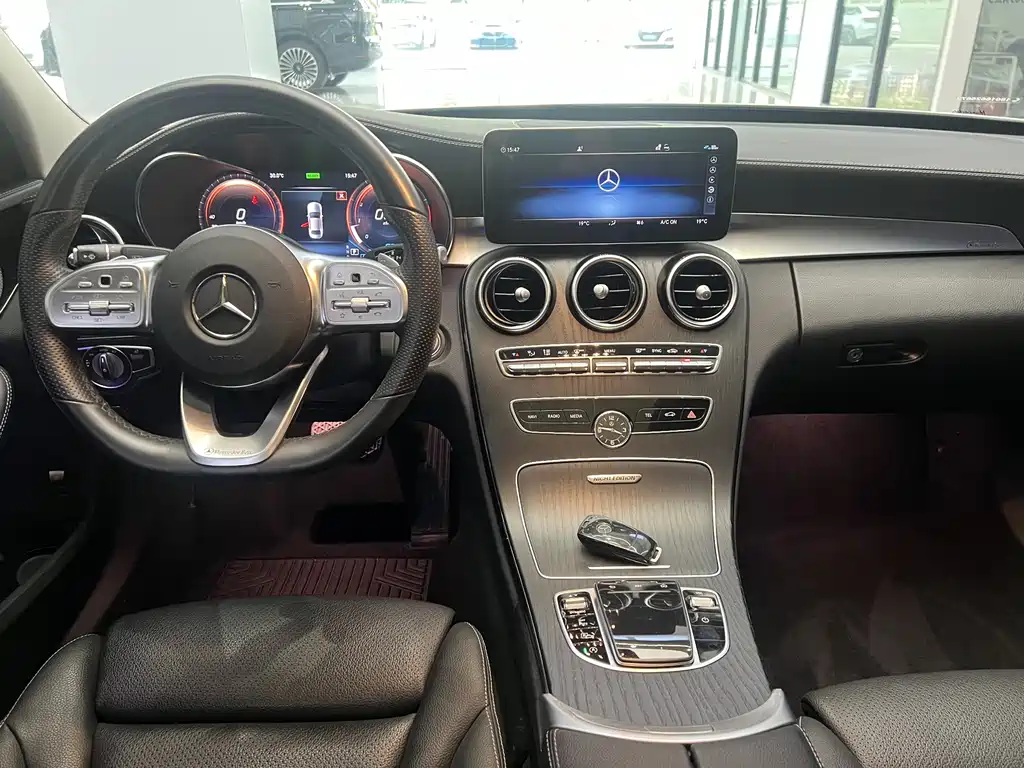 Mercedes-Benz C-Class 2021