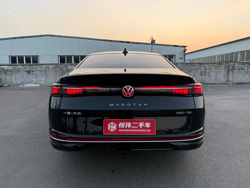 Volkswagen Magotan 2025