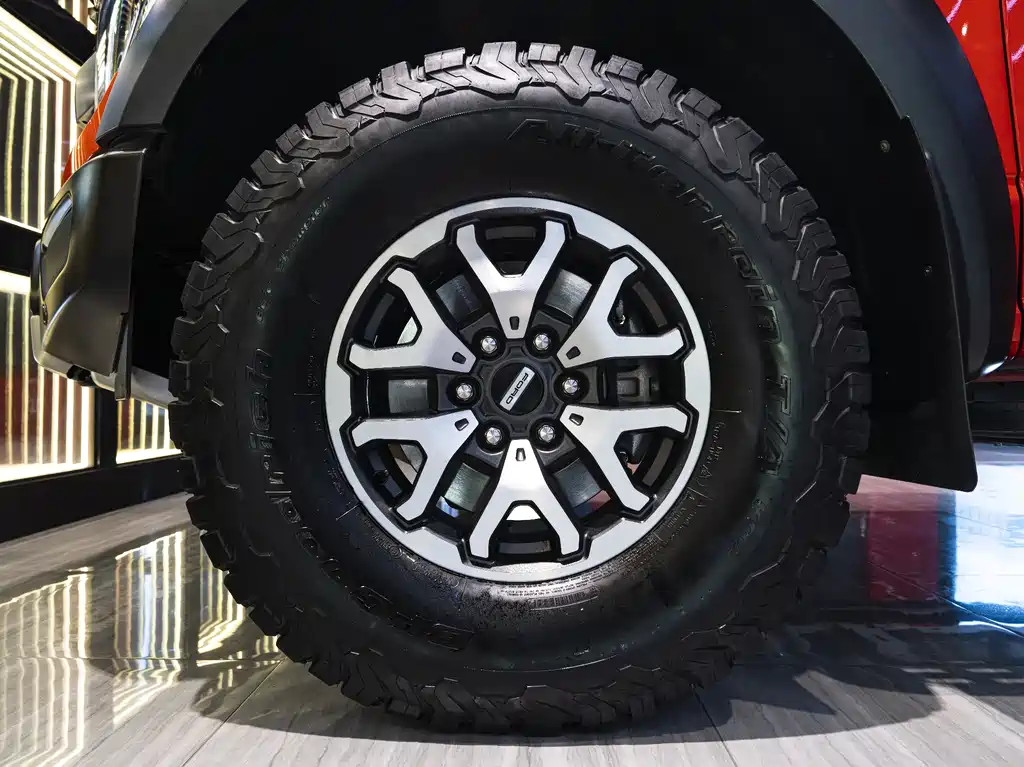 Ford F-150 Raptor 2023 — фото 9