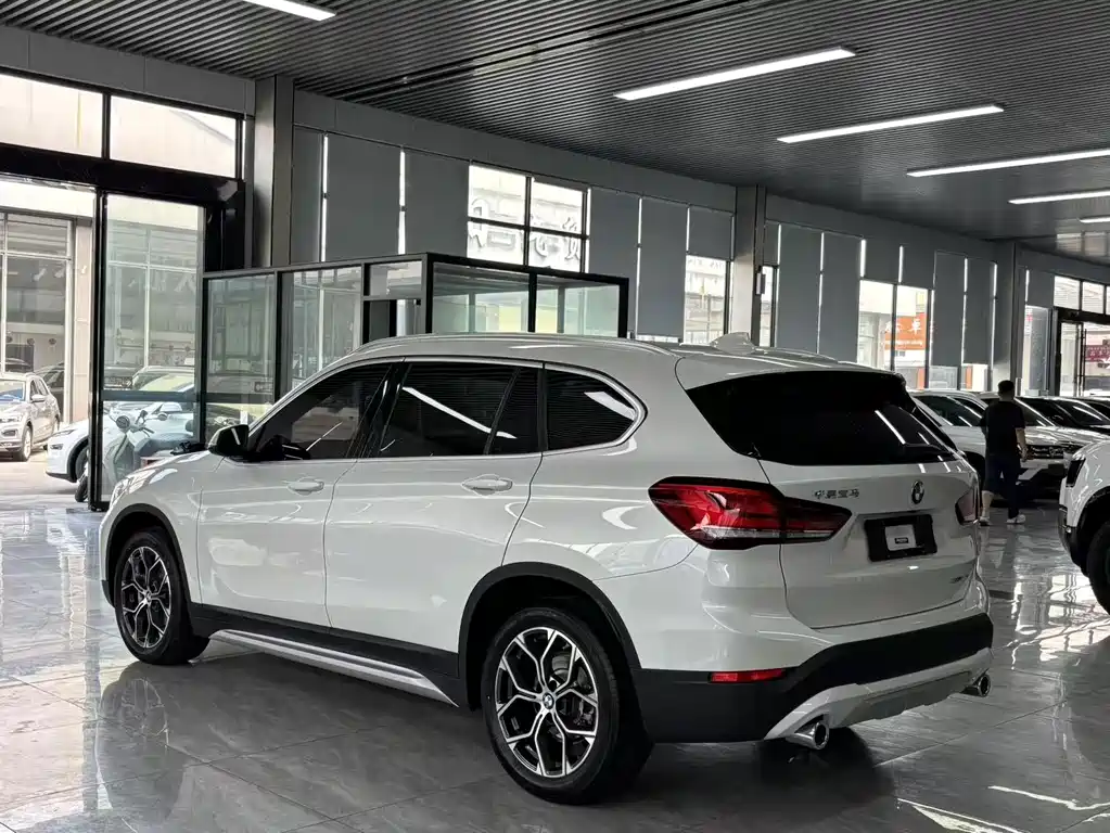 BMW X1 2022 — фото 12