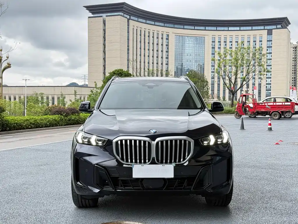 BMW X5 2025