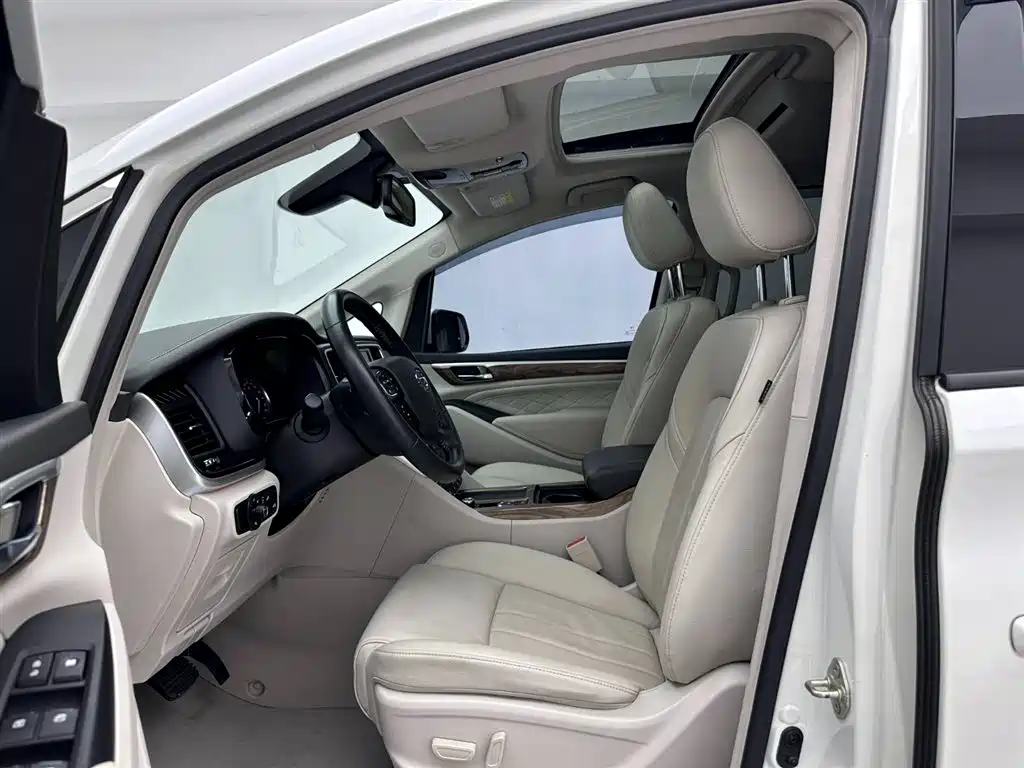 GAC Motor Trumpchi M8 2019 — фото 19