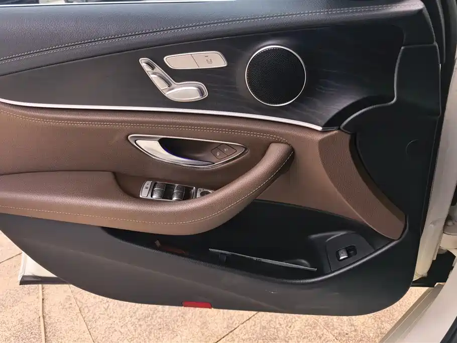 Mercedes-Benz E-Class 2019