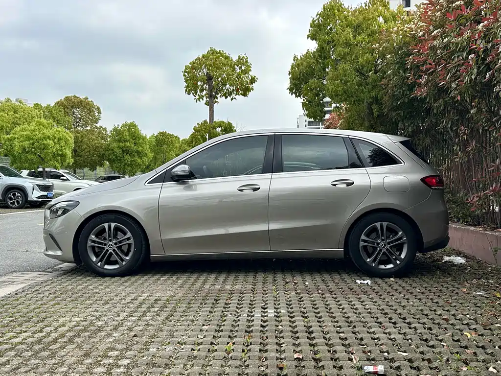 Mercedes-Benz B-Class 2020 — фото 4